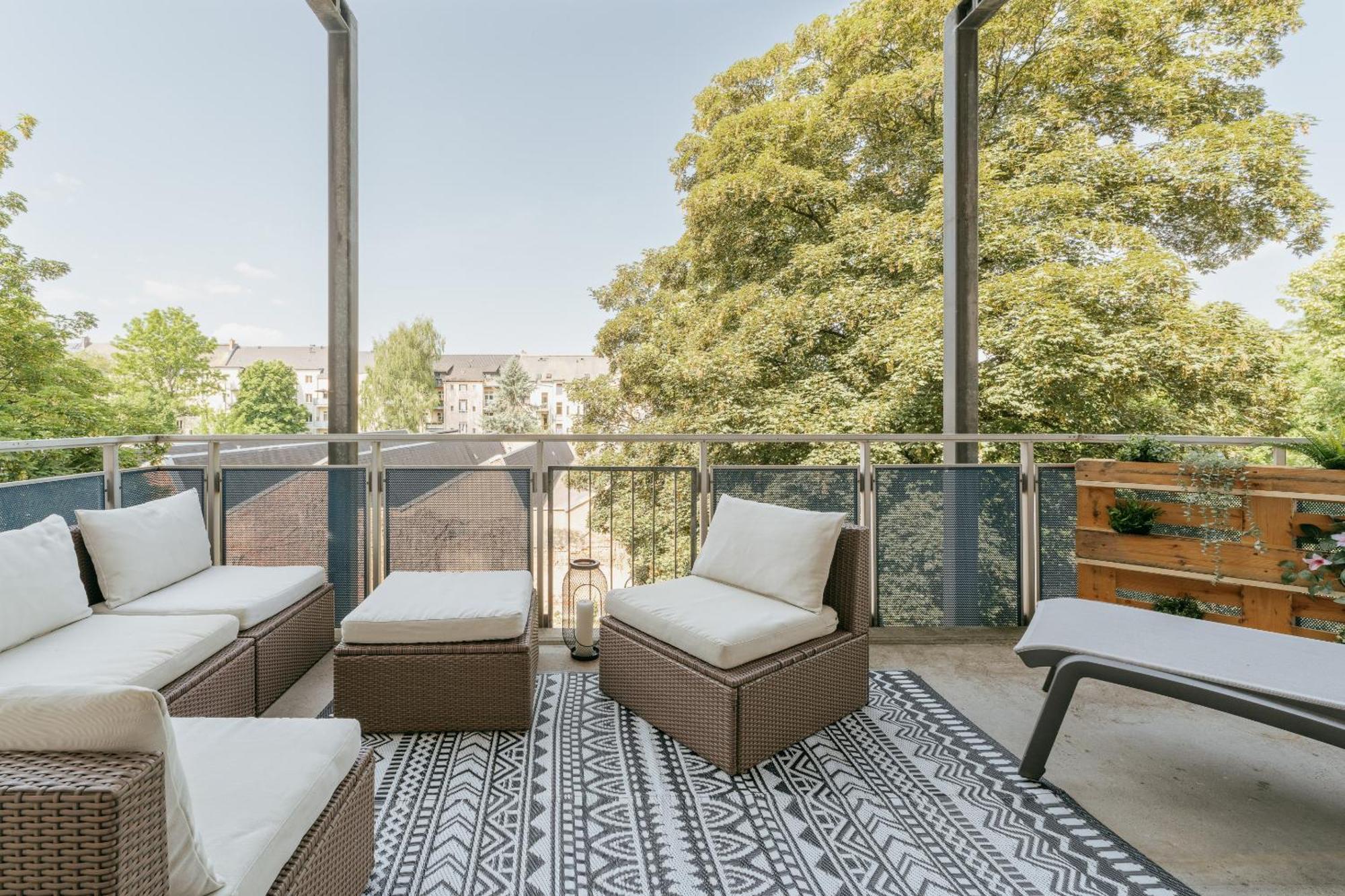 Premium Quartier Clara , Karl Und Fritz Auf Dem Kassberg Mit Eigenem Stellplatz Apartment Chemnitz Ngoại thất bức ảnh