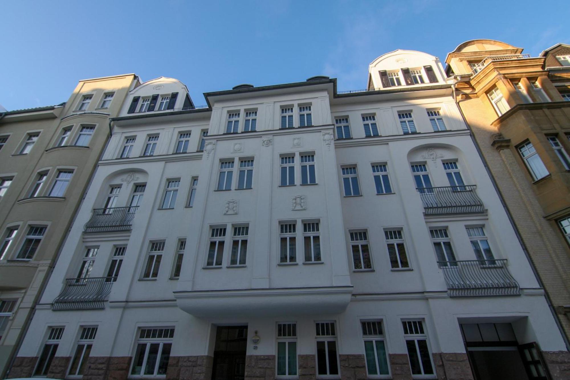 Premium Quartier Clara , Karl Und Fritz Auf Dem Kassberg Mit Eigenem Stellplatz Apartment Chemnitz Phòng bức ảnh